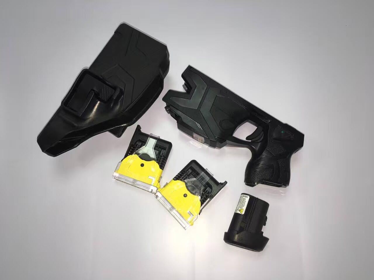 安保器材泰瑟遠(yuǎn)程電擊器傷害大嗎